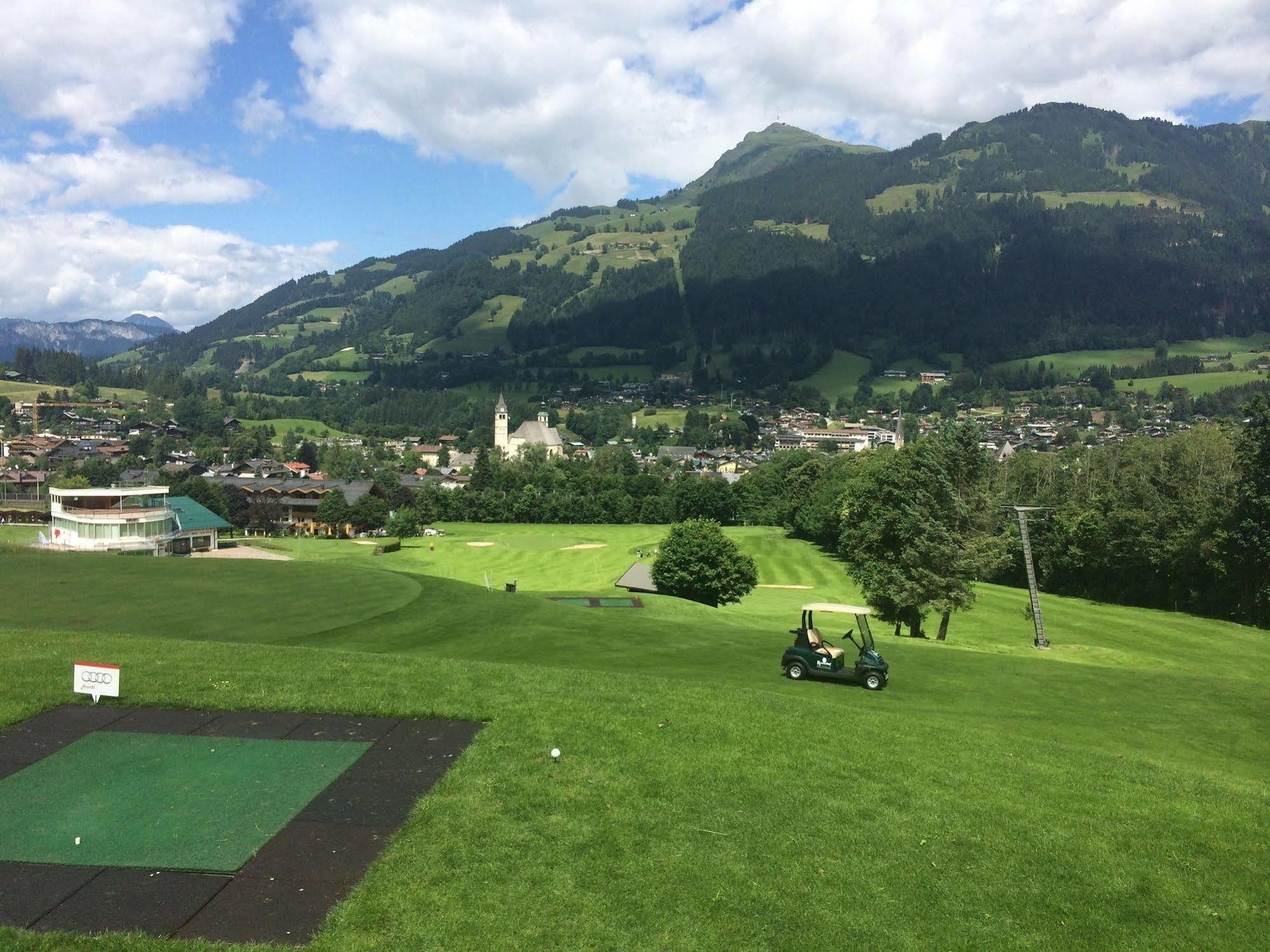 Rasmushof - Hotel Kitzbuehel Buitenkant foto